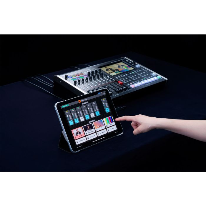 Roland V-8HD Mikser Video Ośmiokanałowy